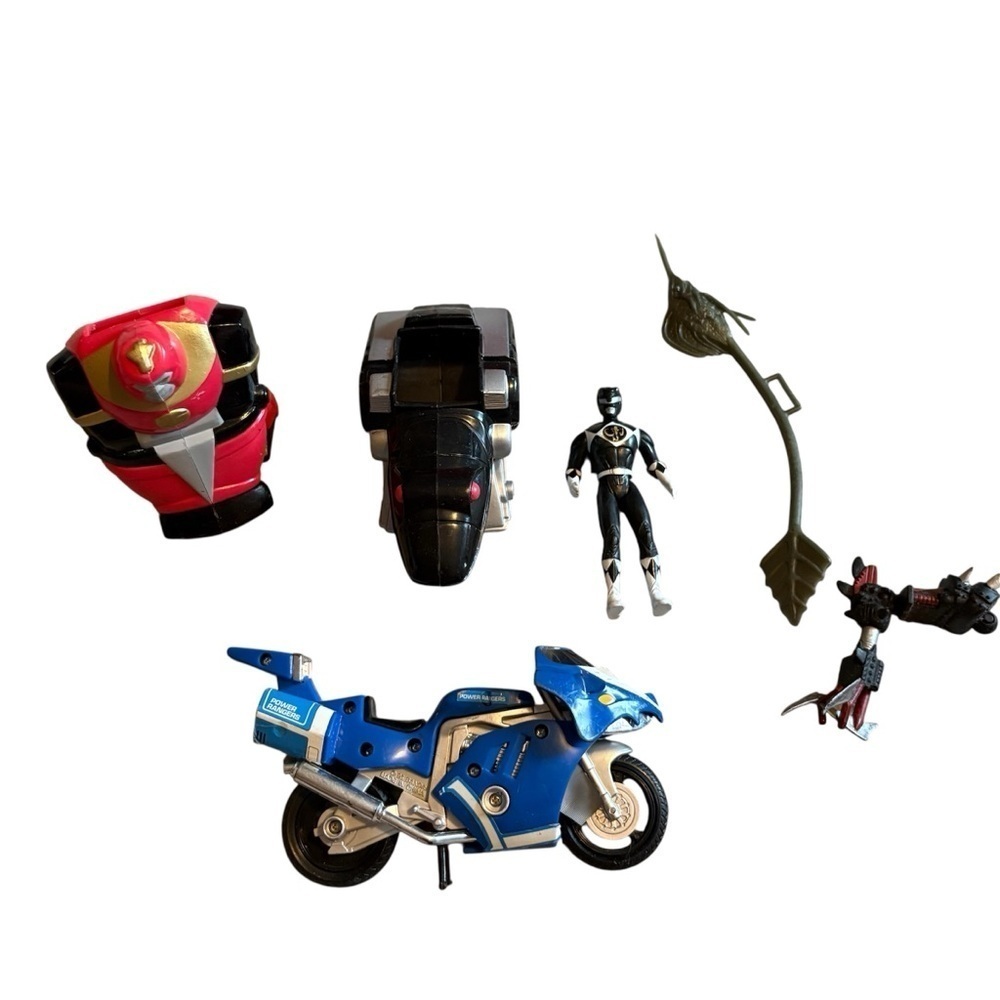 Vintage Power Ranger Action Figure Set Motorcycle Triceratops Battle Bike